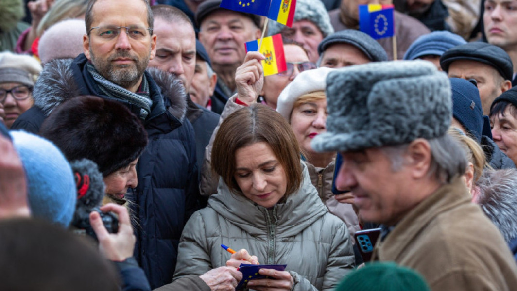 12 partide semnează pact pentru aderarea Republicii Moldova la UE, Maia Sandu în pericol