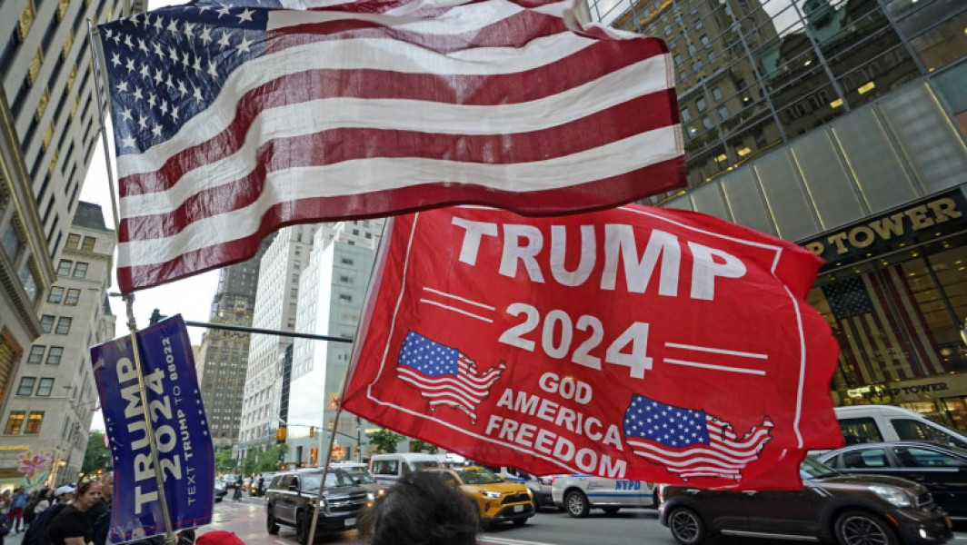 Susținătorii lui Trump instigă la revolte si violențe după verdictul condamnării: Să știe că are o armată dispusă să lupte