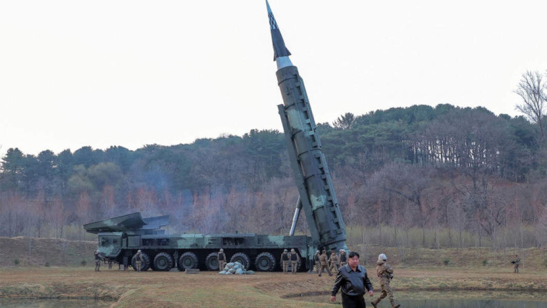 Liderii G7 îi cer lui Kim Jong-un să nu-i mai trimită arme lui Putin. Kremlinul duce războiul din Ucraina cu arme nord-coreene