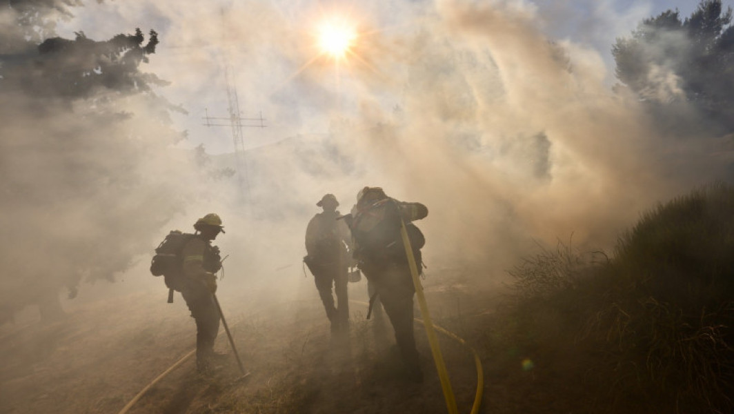 Val de căldură extremă lovește Statele Unite: Incendii și evacuări în California